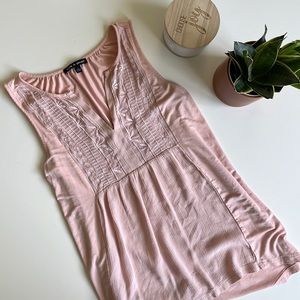 Cable & Guage sleeveless pink top